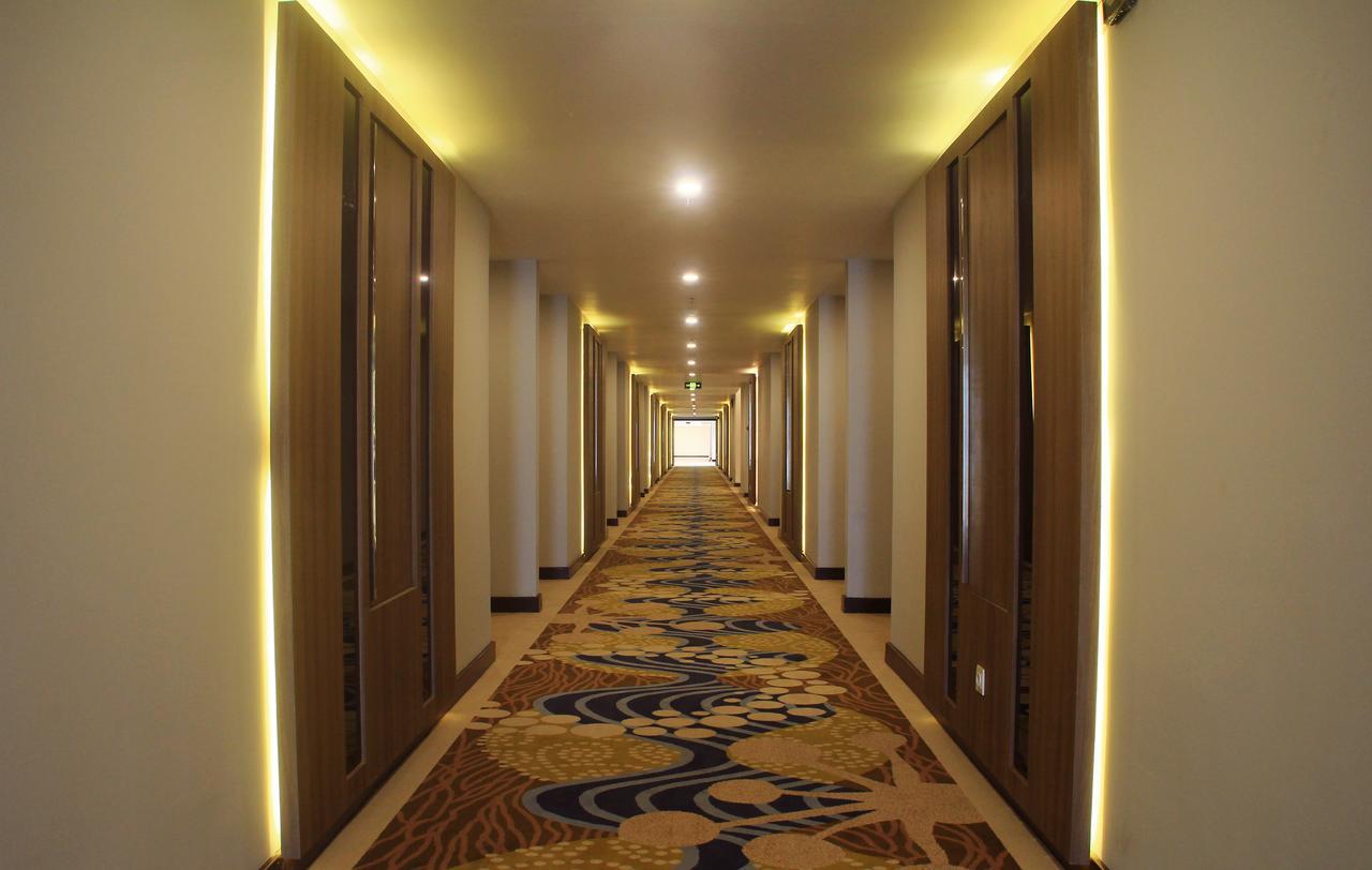 Sutanraja Hotel Kotamobagu Luaran gambar