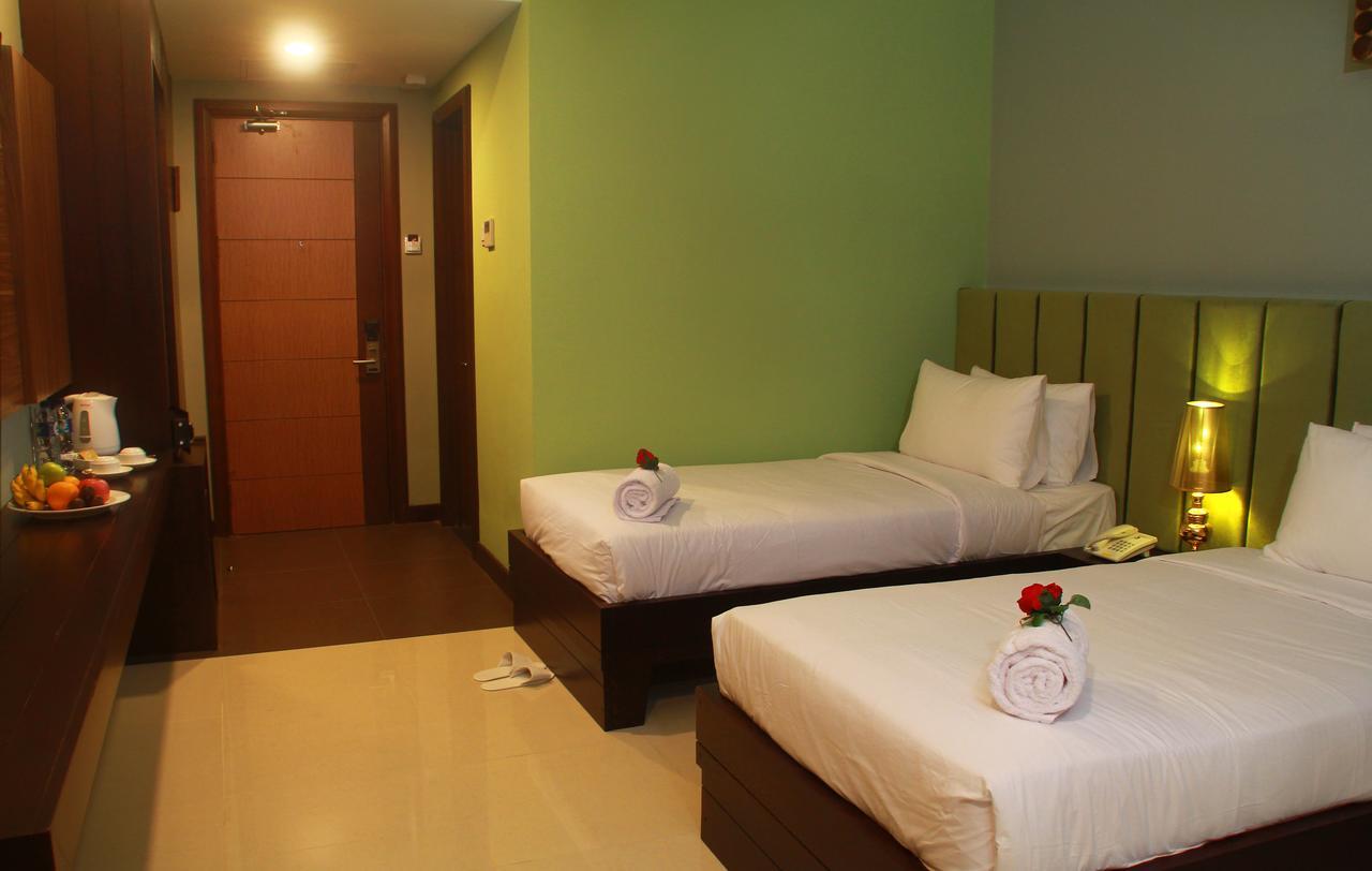 Sutanraja Hotel Kotamobagu Luaran gambar