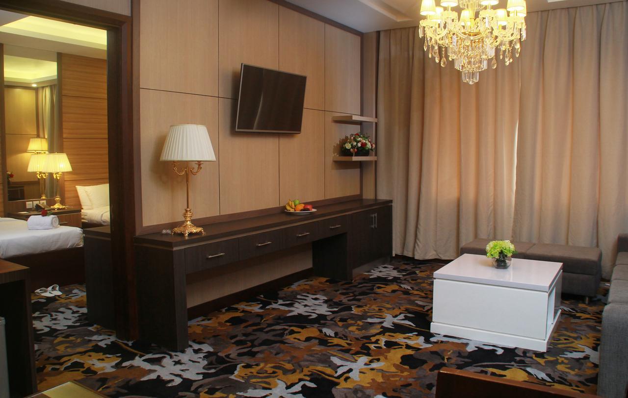 Sutanraja Hotel Kotamobagu Luaran gambar